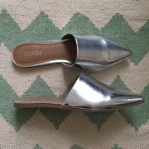 Abound Silver Flat Pointed Toe Mules sz 8